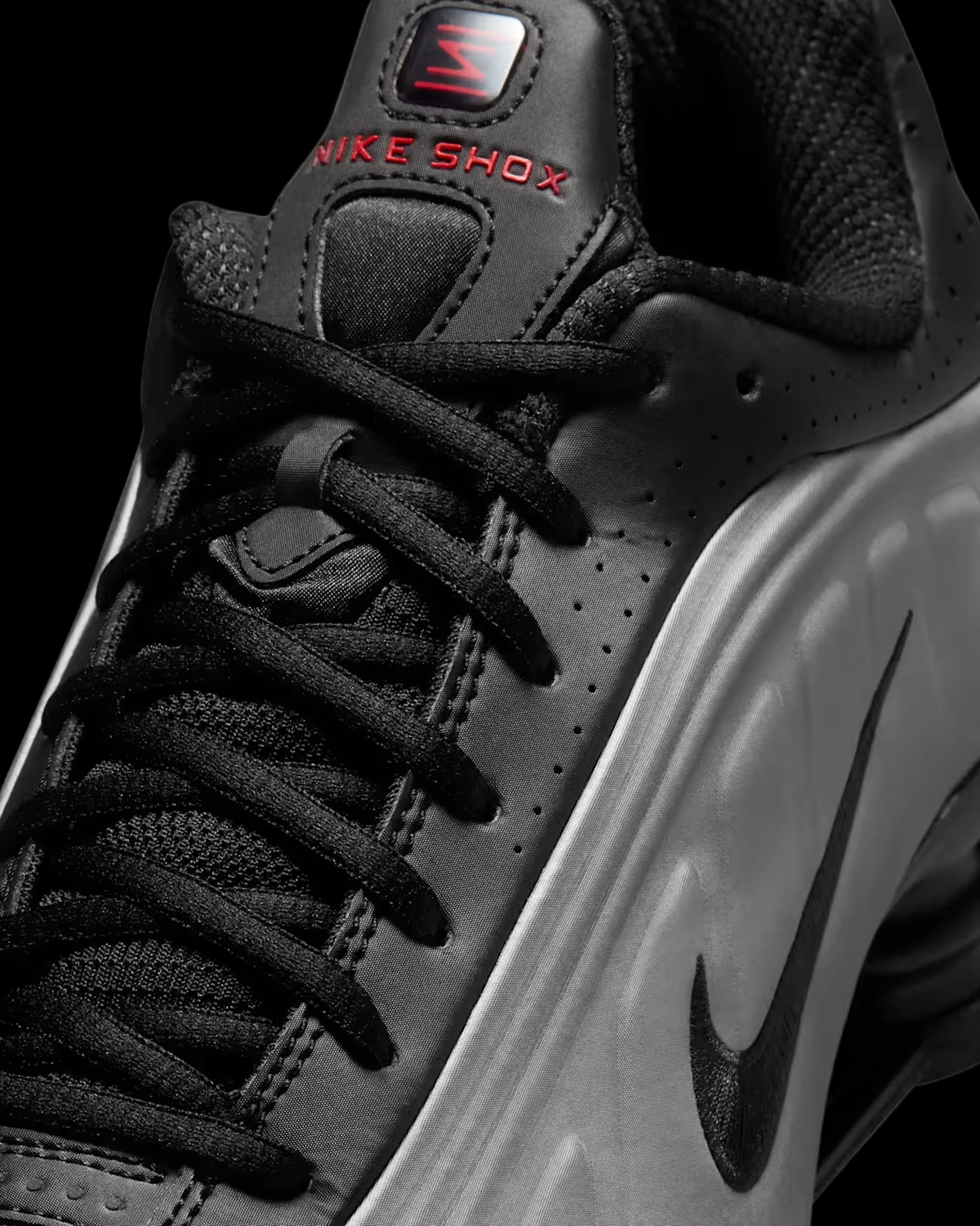 Nike Shox R4