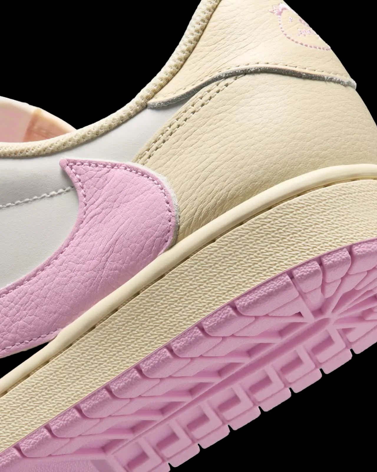 Air Jordan 1 Low x Travis Scott Muslin and Shy Pink