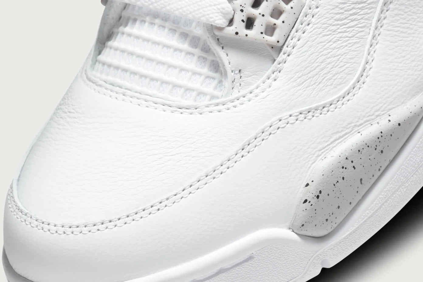 AIR JORDAN 4 RETRO WHITE OREO